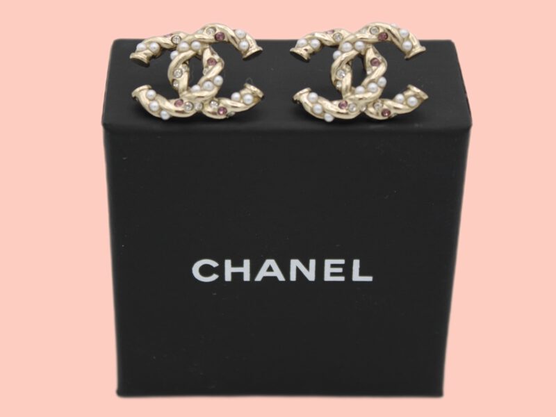 Chanel Ohrringe Perlen