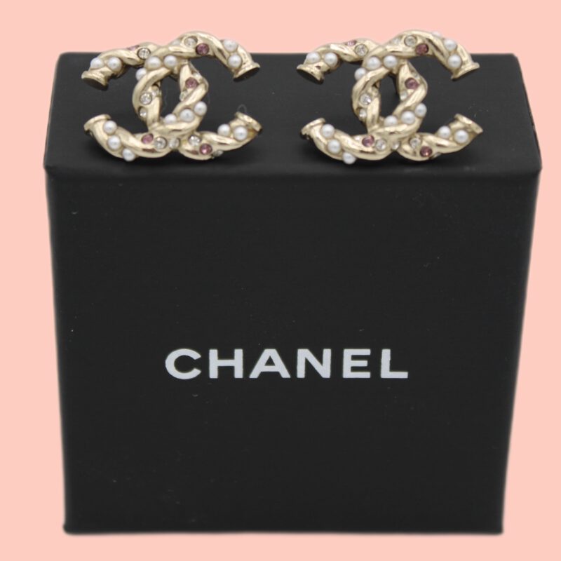 Chanel Ohrringe Perlen